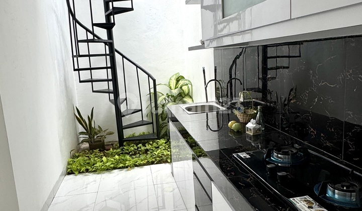 Used House New Renovation Cool In Griyaloka Bsd Used House New Renovation Cool In Griyaloka Bsd