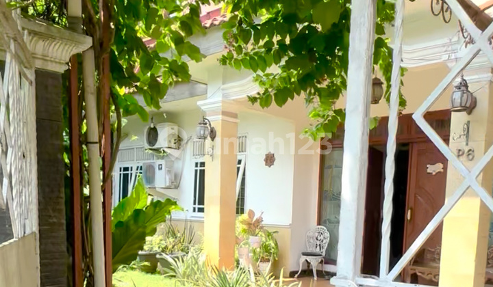 Rumah Jual Cepat Giriloka Bsd. Taman Belakang Luas 