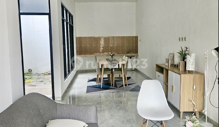 Rumah Murah Full Renov Nusaloka Bsdbsd. di Komplek Strategis Aman 2