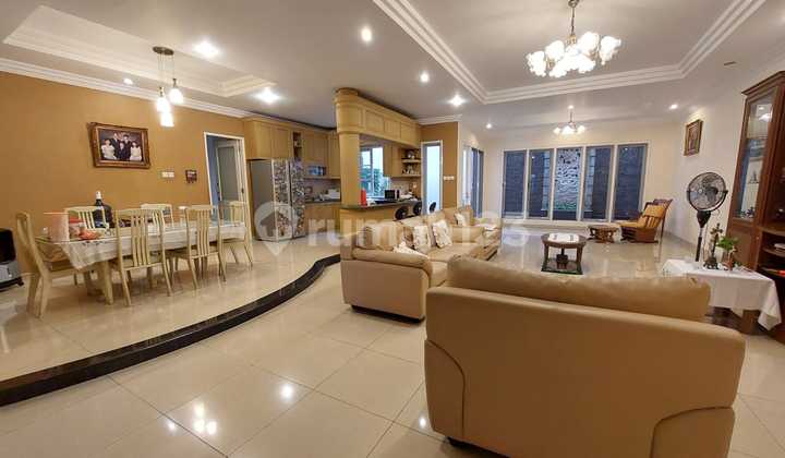 Rumah Mewah Klasik Pondok Hijau Golf Gading Serpong 1