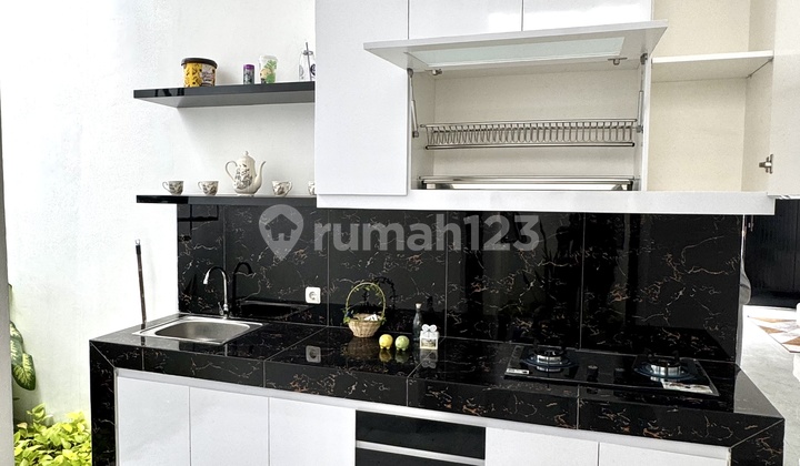 Used House New Renovation Cool In Griyaloka Bsd 2