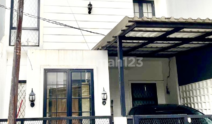 Nusaloka Minimalist House BSD. Semi Furnished