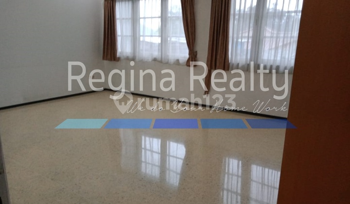 Regina Realty, Rumah Dijual Pondok Indah Area Premium With Swimming Pool Regina Realty, Rumah Dijual Pondok Indah Area Premium With Swimming Pool