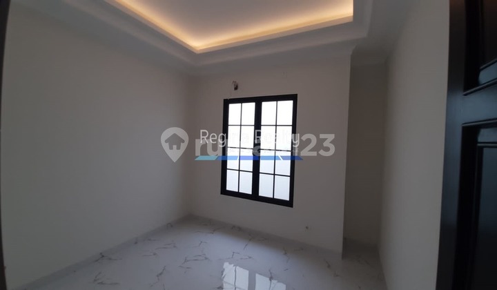 Regina Realty, New Homes in Griya Loka Sector 1.7 Bsd 1