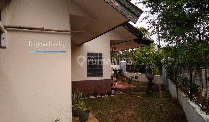 Regina Realty, Dijual Rumah Halaman Luas Area Cinere 2