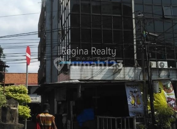 Regina Realty, Ruko Jl Pembangunan Petojo Jakarta Pusat Regina Realty, Ruko Jl Pembangunan Petojo Jakarta Pusat