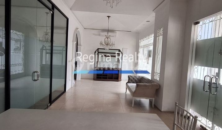 Regina Realty, Disewakan Bangunan ex Bridal House & Boutique, Gandaria Jakarta Selatan 1