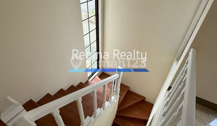 Regina Realty, Ready-to-Occupy House for Rent, Pondok Indah Area Regina Realty, Ready-to-Occupy House for Rent, Pondok Indah Area