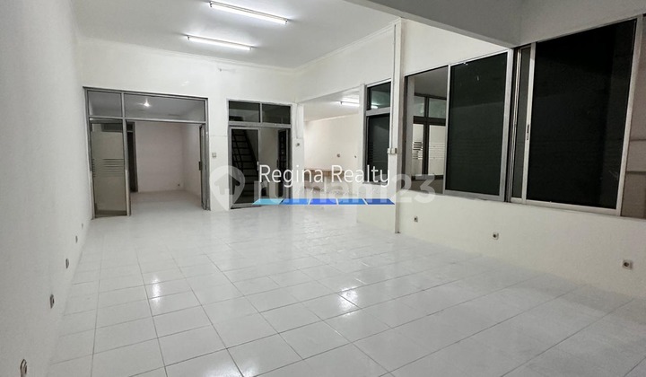 For Rent: Shop House on Melawai Raya, South Jakarta For Rent: Shop House on Melawai Raya, South Jakarta