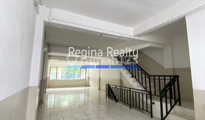 For Rent: Attached Shophouse in Karang Tengah, Lebak Bulus, South Jakarta 2