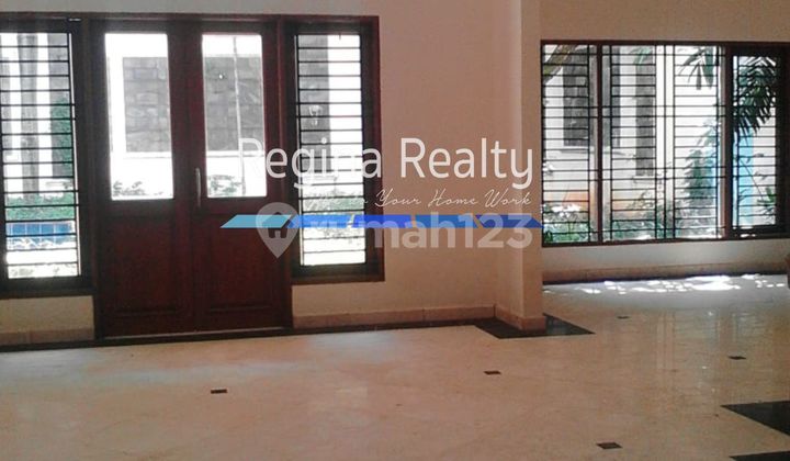 Regina Realty, Dijual Rumah Kemang, Jakarta Selatan