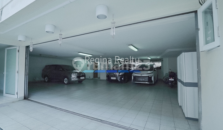 Regina Realty, Pondok Indah House for Sale, South Jakarta
