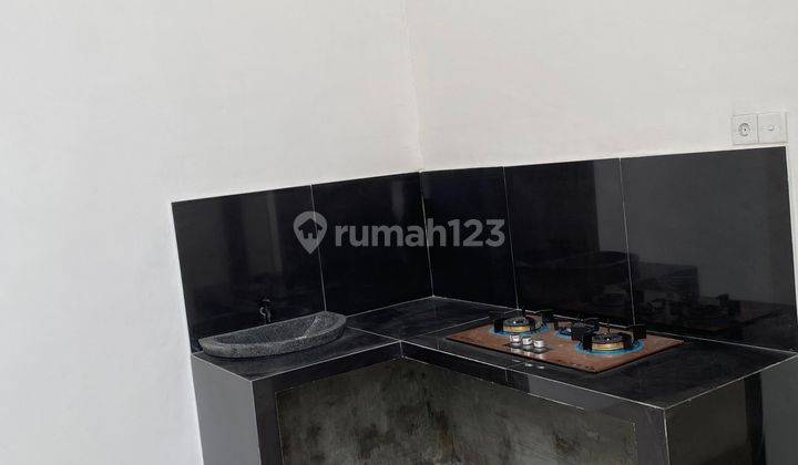 Rumah 2 Lantai Dekat Kota Lumajang 1