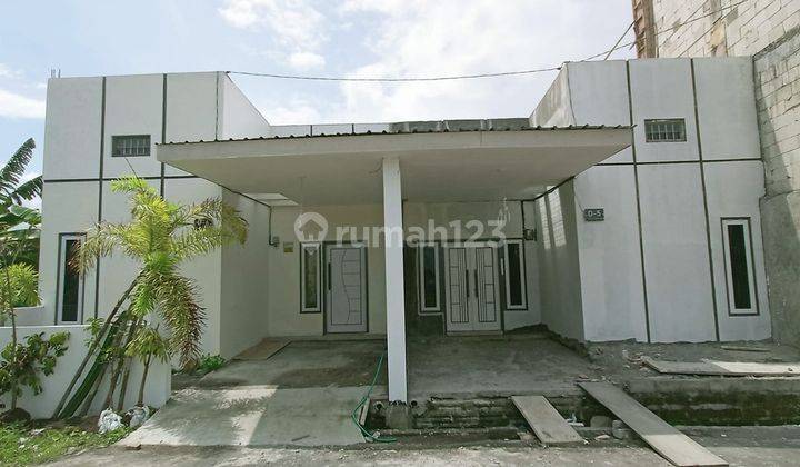 Rumah Modern di Dekat Alun Alun Lumajang 2