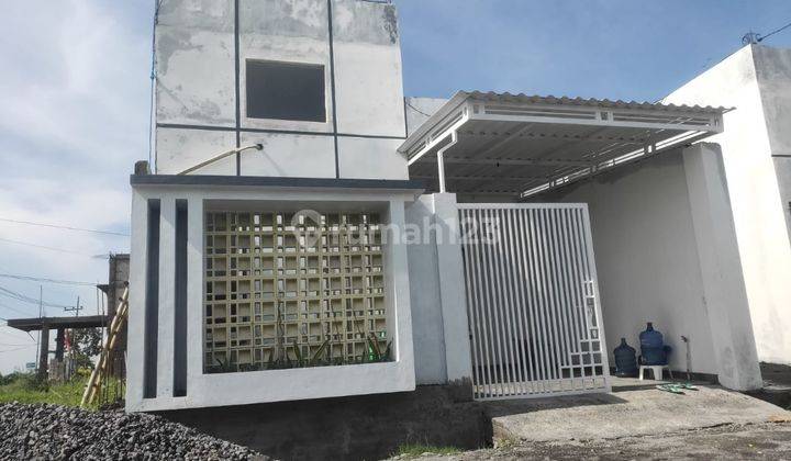 Rumah Modern Ada Didekat Alun Alun Kota Lumajang 2