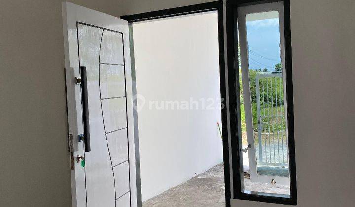 Rumah Modern Ada Didekat Alun Alun Kota Lumajang 1