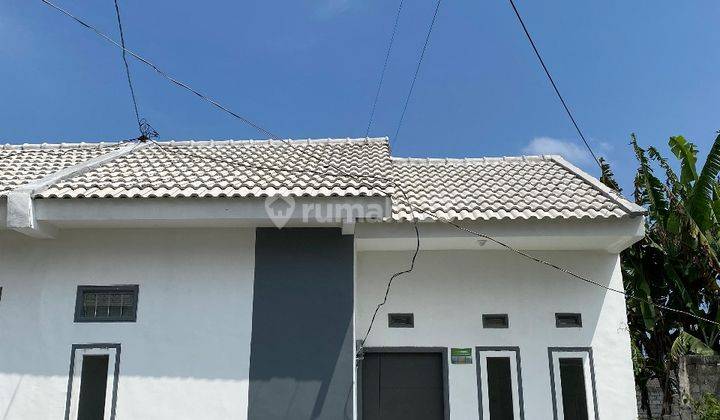 Rumah Modern Dan Fungsional di Griya Syahfalah Kencong 1