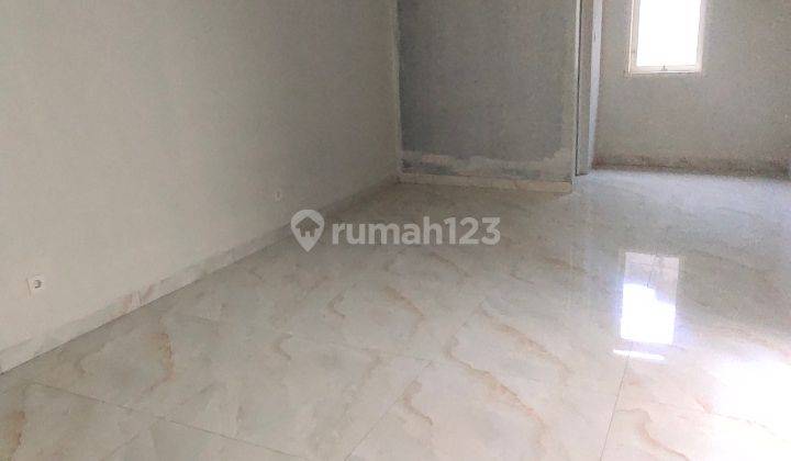 Rumah Siap Huni 2 Lantai di sukaluyu, cikutra