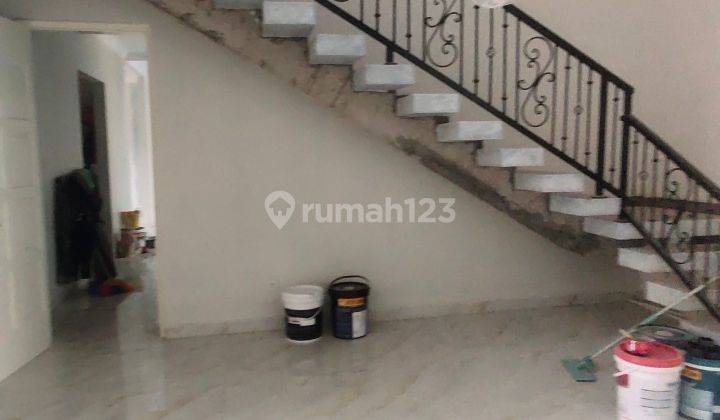 Rumah Siap Huni 2 Lantai di sukaluyu, cikutra