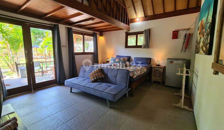 Lush And Spacious Land With 3 Villas And Swimming Pool Gp0082 4
