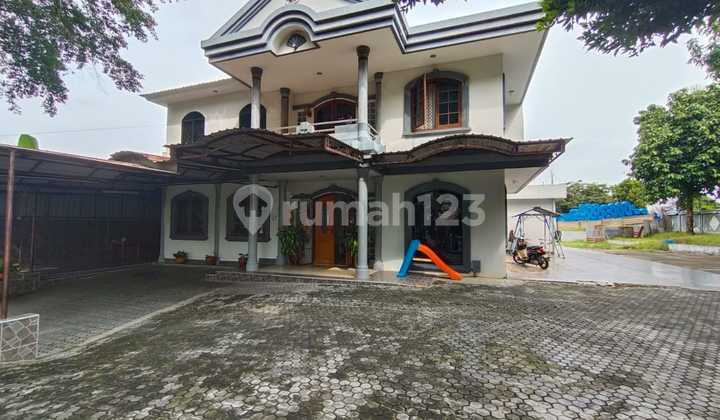 Rumah Cantiq Luas Tanah Besar Di Crown Hill Estate, Batam Kota Rumah Cantiq Luas Tanah Besar Di Crown Hill Estate, Batam Kota