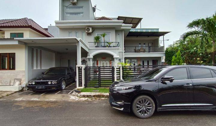 RUMAH CANTIQ HOOK 2,5LANTAI SIAP HUNI DI PERUMAHAN CENTER VIEW, BATAM CENTER  1