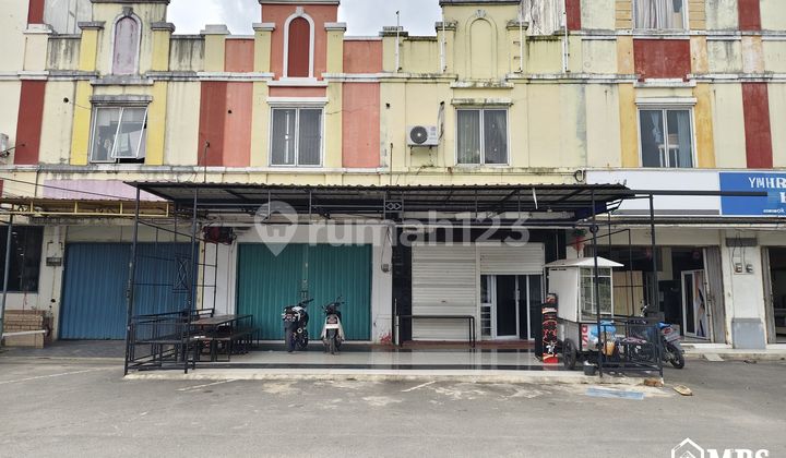 2 Unit Ruko Puri Legenda Gandeng, Sudah Ada 16 Kamar Kos