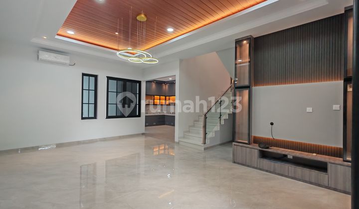 Bukit Indah Sukajadi, 2 Unit Rumah Baru 2Lantai Semi Furnish dan Siap Huni. 2