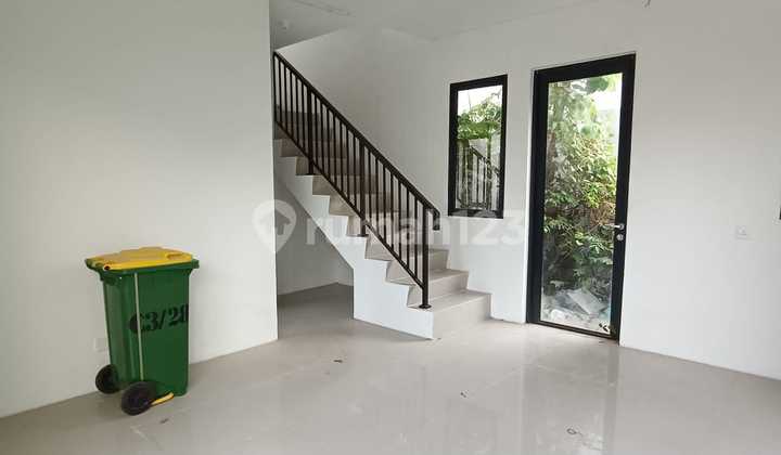 New Hook House Ready to Occupy in Lavish Hill Cluster, Citraland Megah Batam 2