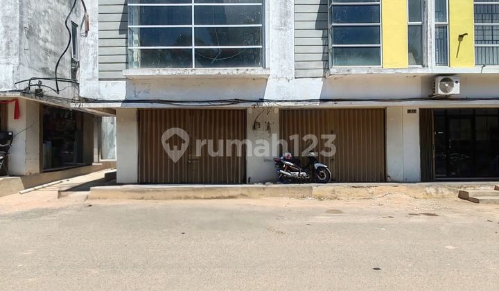 2 Units of Puri Selebriti Terrace Shophouses, Facing Main Road