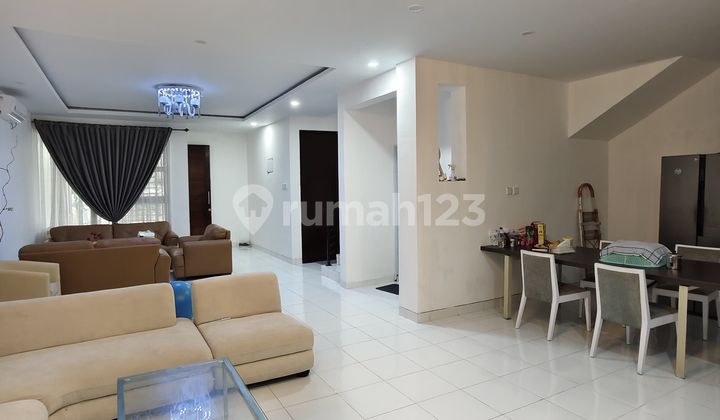 Rumah 2lantai Full Furnish Di Royal Grande, Lokasi Sangat Strategis Di Tengah Kota Batam 2