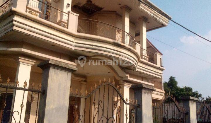 Rumah modern 2 Lantai, di Gang Mawar, Pedurenan, Bekasi 2