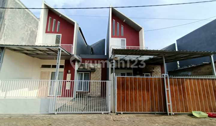 Rumah 2 Lantai Baru SHM di Pakis, Malang, Dekat Bandara 1