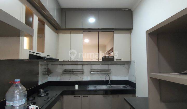 Rumah Minimalis modern siap huni ada garasi full canopy,pintu pagar tinggi stainles steel 1