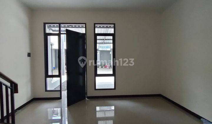 Rumah Minimalis 2 Lantai Taman Kopo Indah V Bandung 2