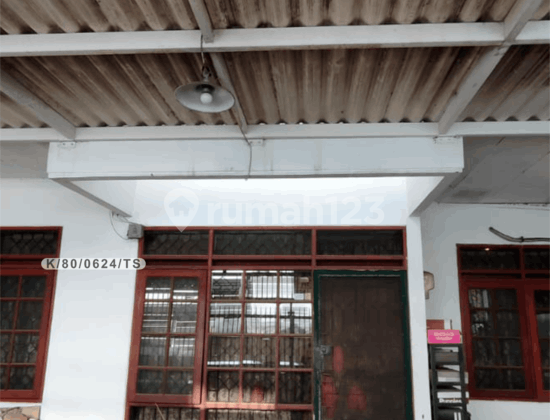 Nice Furnished SHM House in Taman Holis Indah 1 Bandung Nice Furnished SHM House in Taman Holis Indah 1 Bandung