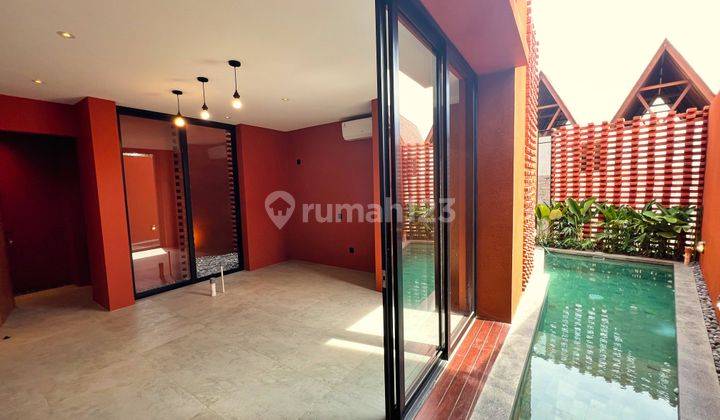 Modern Terracotta Style 3 Storey Villa In Beachside Pererenan 1