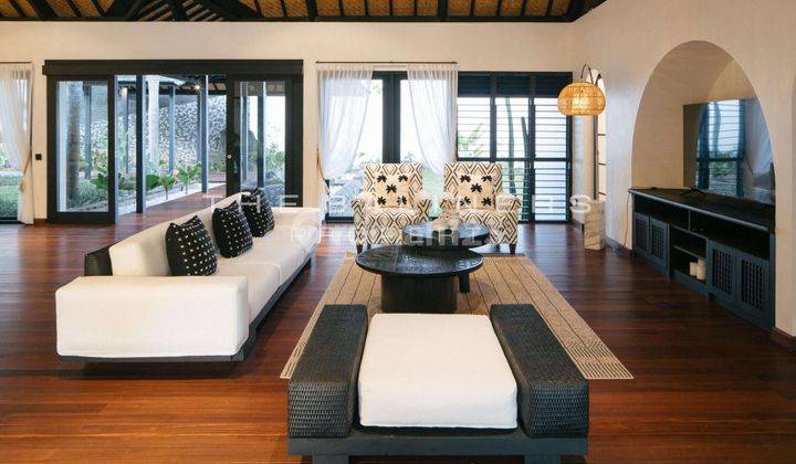 Colonial Elegance Meets Modern Tropical Comfort In Munggu 2