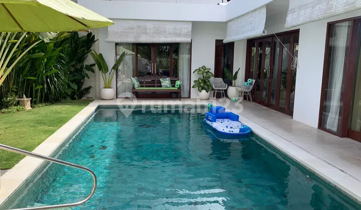 COMFORTABLE TWO-BEDROOM RETREAT NEAR CAFES AND RESTAURANTS