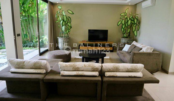 Spacious Tropical Modern Villa In Pererenan 2