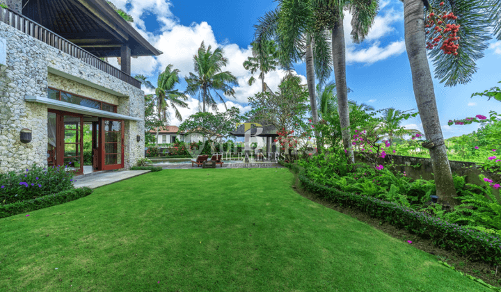 STUNNING FREEHOLD OCEAN VIEW VILLA IN TABANAN 1