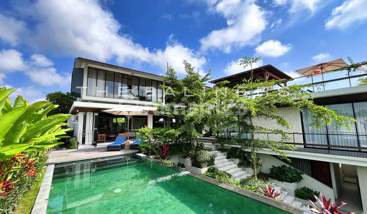 Elegant Modern Villa A Panoramic Haven With Luxurious Comforts