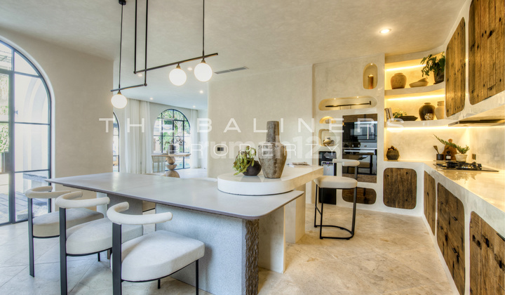 Newly Built Mediterranean Spanish Style Villa Minutes Drive To Berawa Beach 2