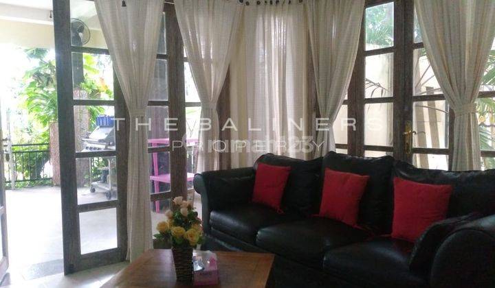 Strategic Corner Villa With Spacious Garden In Jimbaran 2