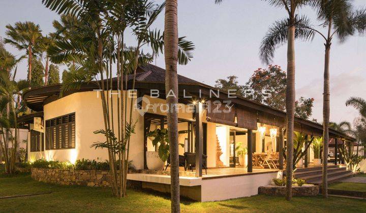 Colonial Elegance Meets Modern Tropical Comfort In Munggu 1