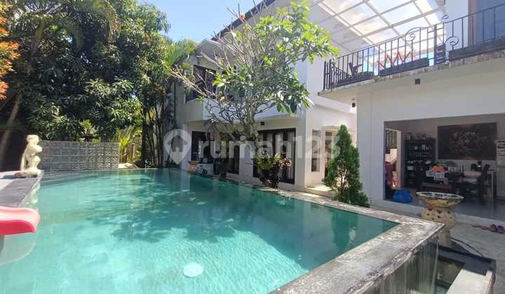 Luxurious 4 bedroom Villa With Pool In Prime Nusa Dua Location