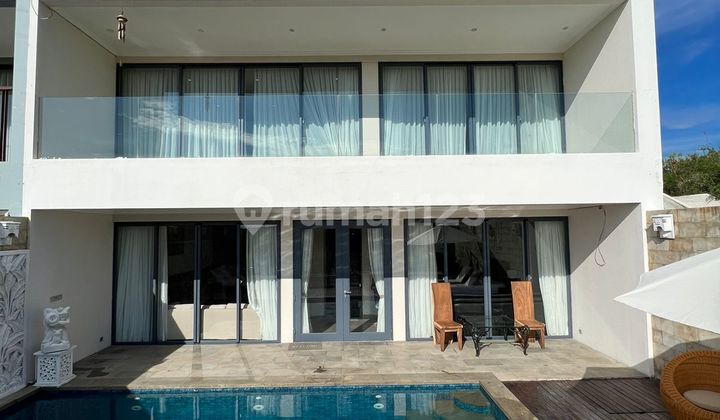 Luxurious Villa In Pecatu, Steps Away From Dreamland Beach 2