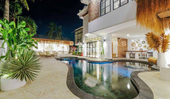 Butuh Uang Cepat Mediterranean style Villa In Jimbaran With Expansive Living Space 1