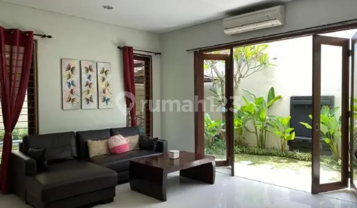 CONTEMPORARY FAMILY HOME IN THE HEART OF SOUTH BALI 2