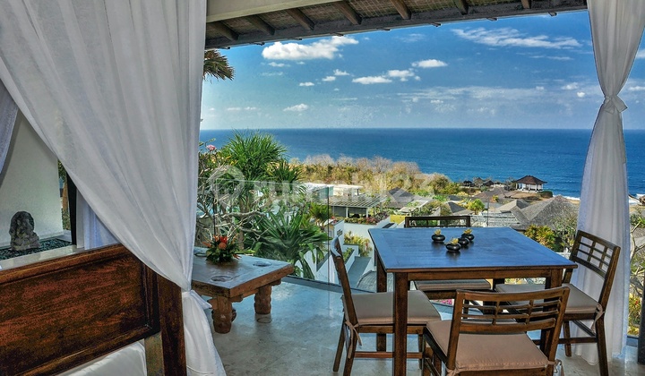 7-BEDROOM VILLA WITH MAGNIFICENT OCEAN VIEWS 7-BEDROOM VILLA WITH MAGNIFICENT OCEAN VIEWS